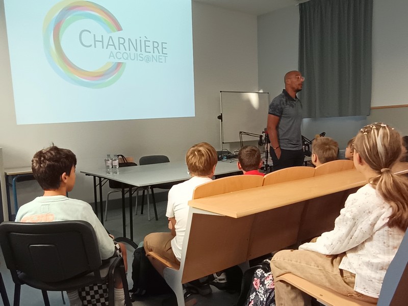 04_Charnieres